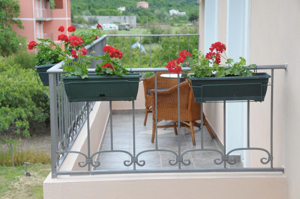 Apartments Royal Budva Bilik gambar
