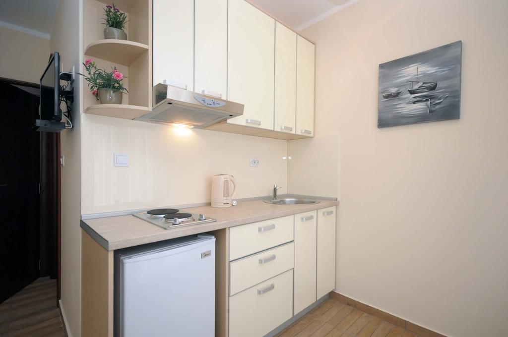 Apartments Royal Budva Bilik gambar