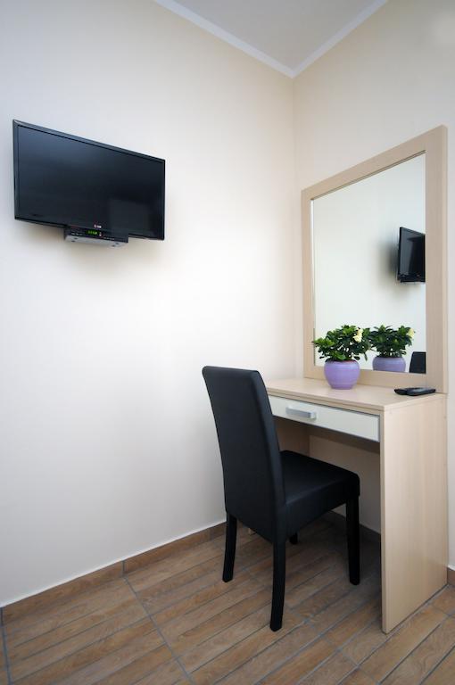 Apartments Royal Budva Bilik gambar