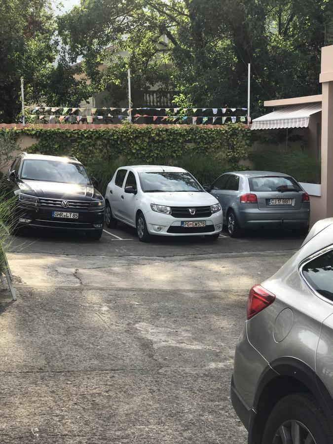 Apartments Royal Budva Luaran gambar